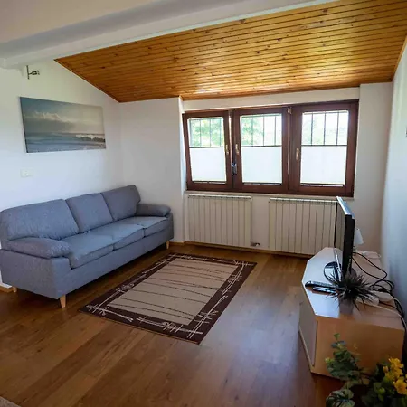 Lidija Apartmán *