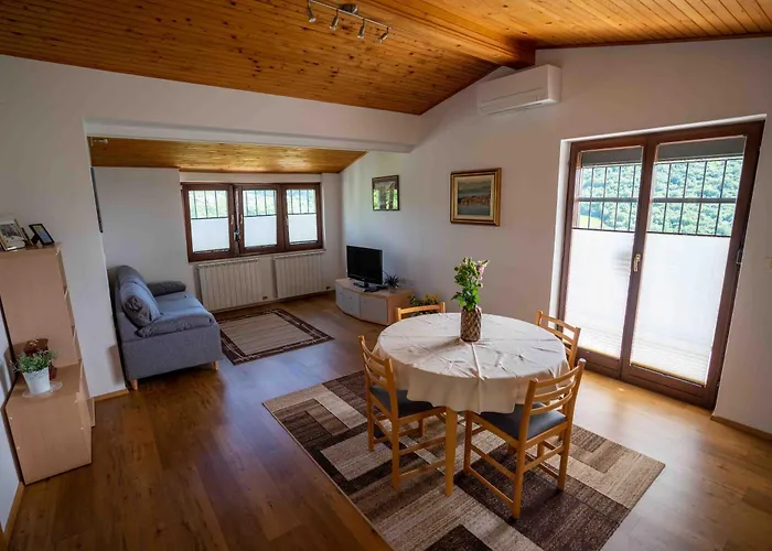 Belveder Hisa Lidija *